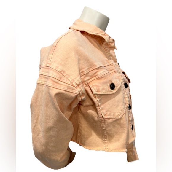 Gianni Bini Peach Cropped Denim Jacket Sz S – Frayed Hem Stretch Jean Style - Picture 2 of 7